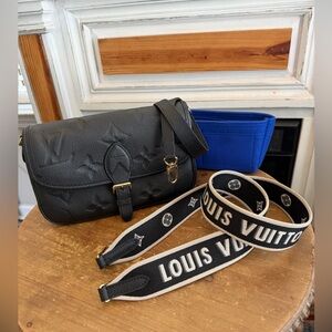 Sold on my FB. Louis Vuitton Diane Monogram Empreinte Leather Black